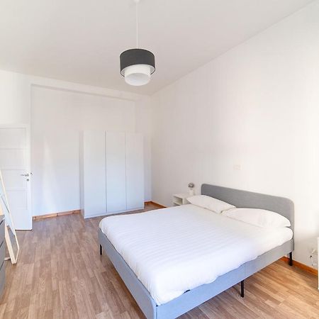 Hbhall Residenze Darsena Milan Exterior photo