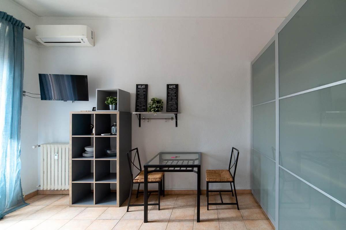 Hbhall Residenze Darsena Milan Exterior photo