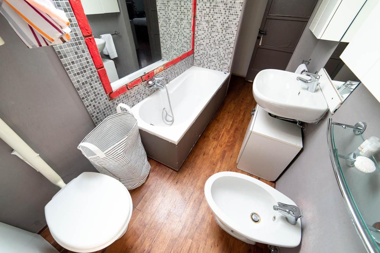 Hbhall Residenze Darsena Milan Exterior photo