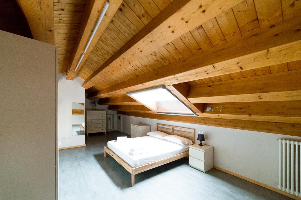 Hbhall Residenze Darsena Milan Exterior photo
