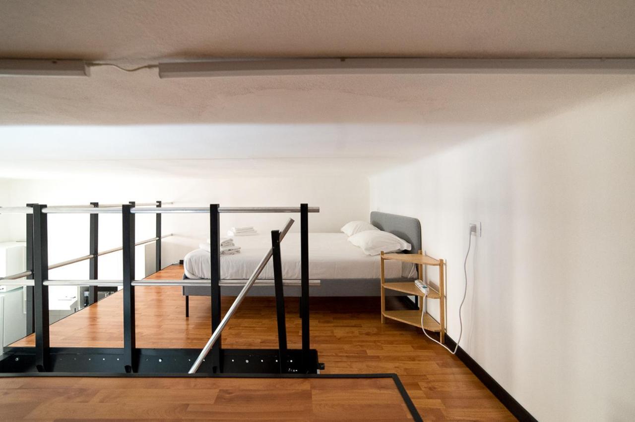 Hbhall Residenze Darsena Milan Exterior photo
